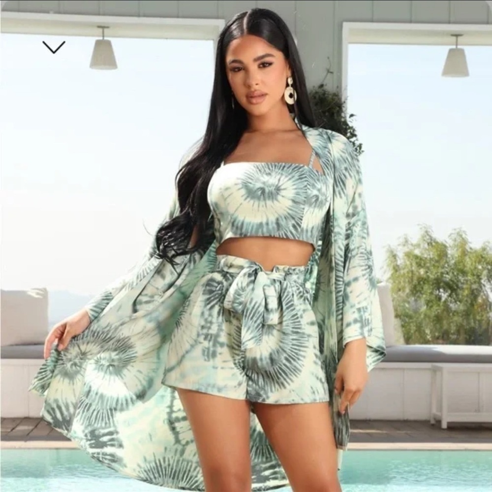 Fashion Nova Green Tie-Dye Corset Crop Top – Tropical Vibes, NWT, Size 3X